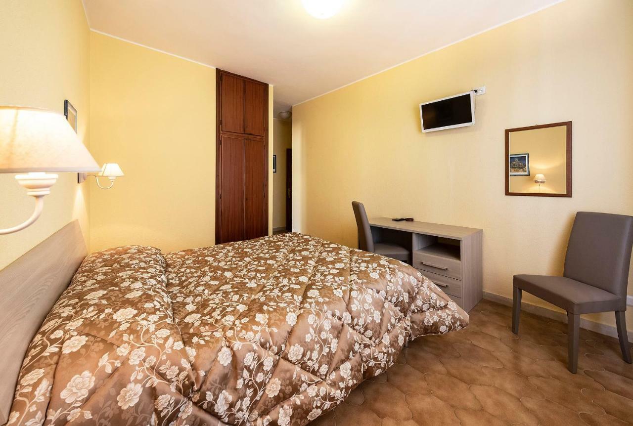 Hotel Aurelia Tarquinia Kültér fotó